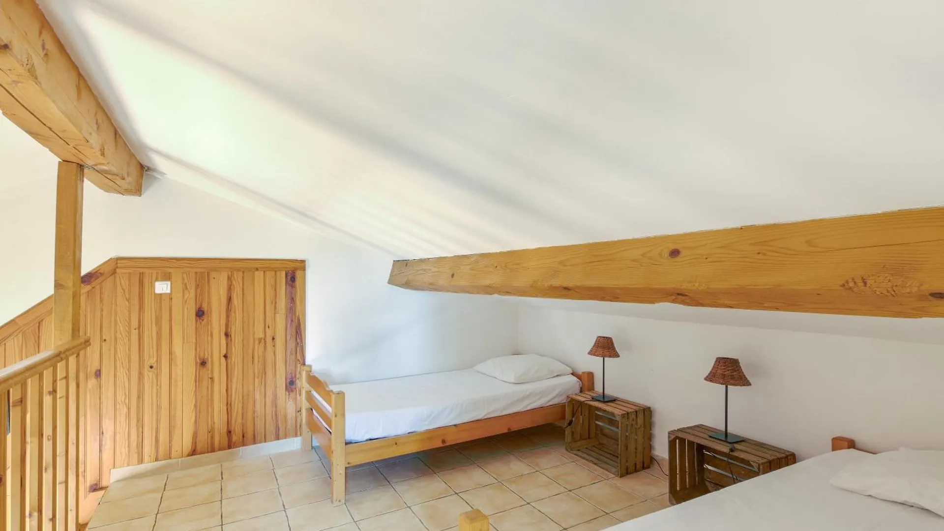 La Rose Des Vents & Spa - Gite La Parenthese Neoules France