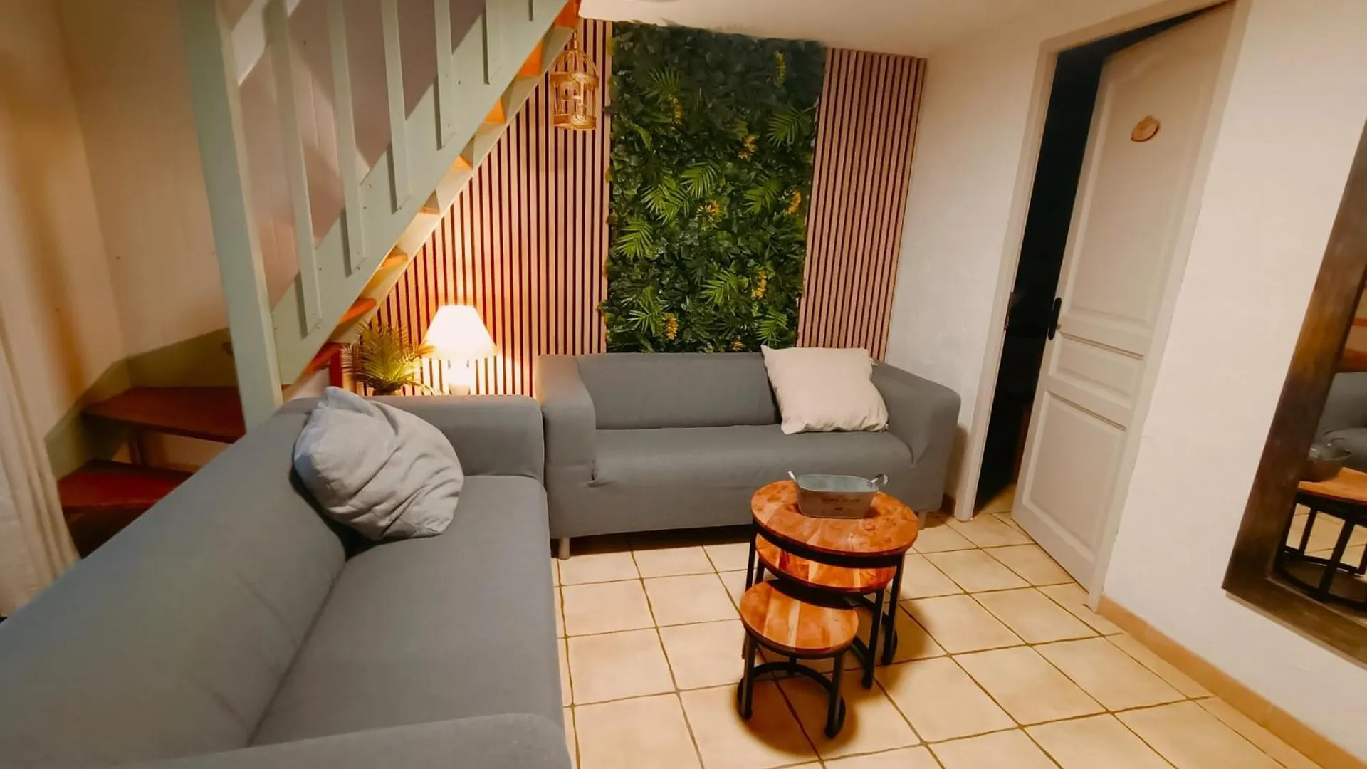 La Rose Des Vents & Spa - Gite La Parenthese Neoules